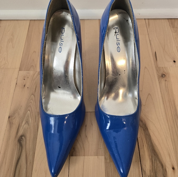 Pulse Blue Women's Heels - Picture 3 of 10